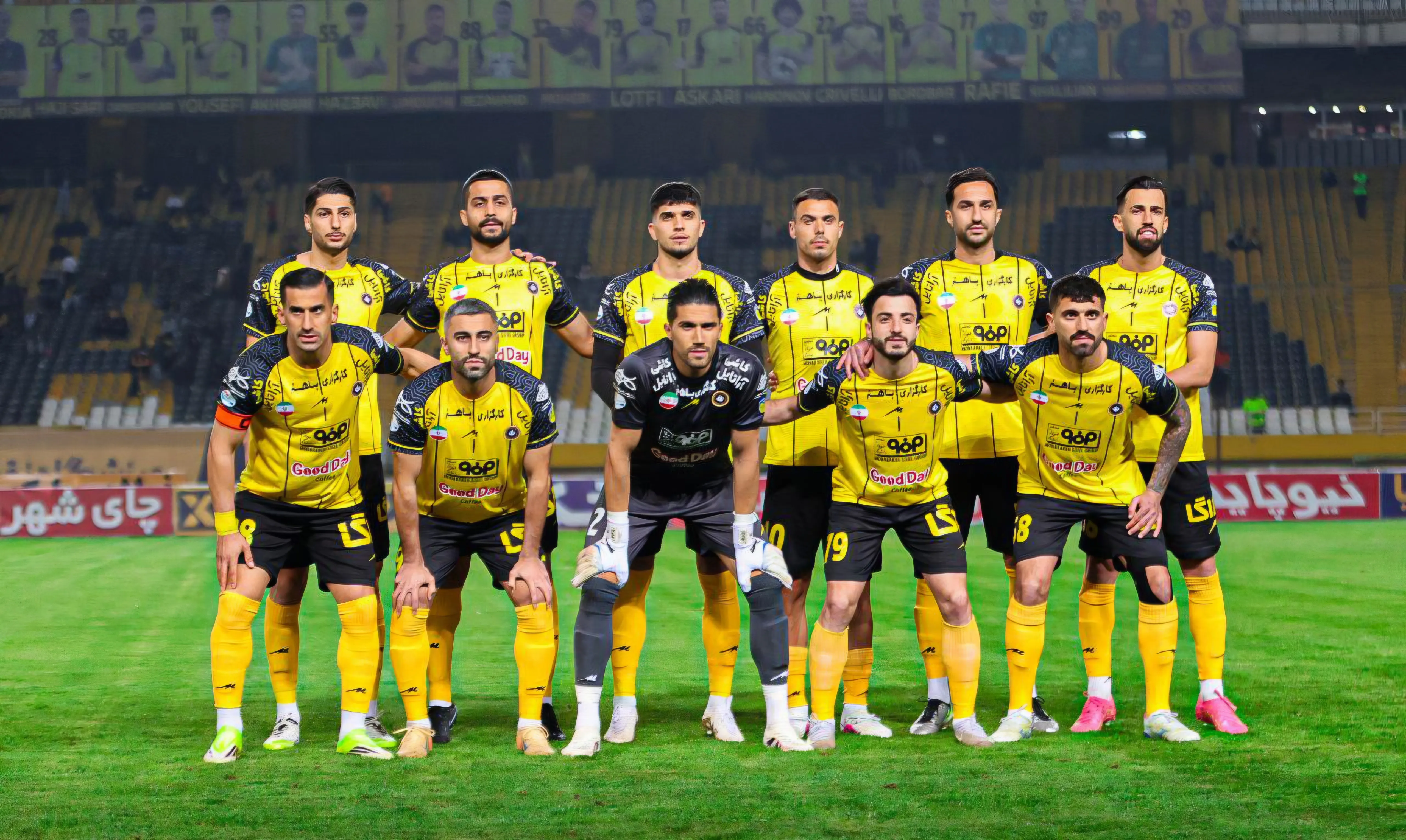 پیروزی دراماتیک سپاهان مقابل استقلال خوزستان در نقش‌جهان / طلسم شکنی شاگردان محرم و صعود به رتبه دوم جدول