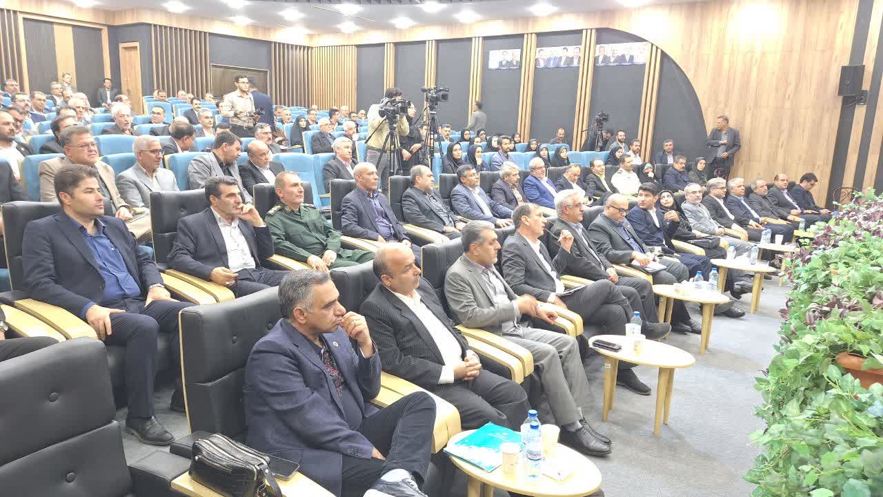 30 هزار کشاورز در طارم سفلی بعلت کم آبی دست از کشت کشیدند/ فرودگاه ویژه قزوین را فعال کنید 30 هزار کشاورز در طارم سفلی بعلت کم آبی دست از کشت کشیدند/ فرودگاه ویژه قزوین را فعال کنید
