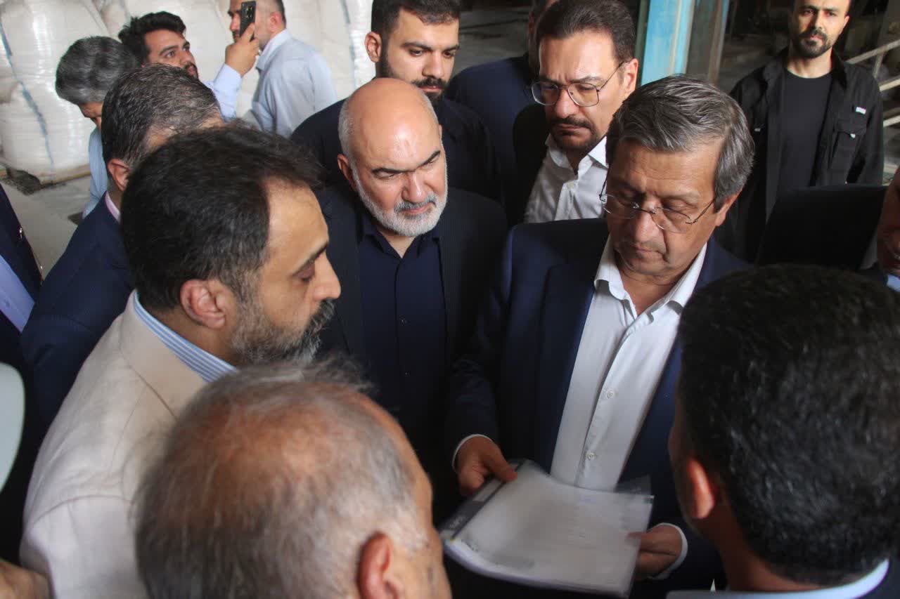 رییس کل بانک مرکزی: ارز کافی برای پاسخگویی به نیاز بازار داریم / اجازه نمی‌دهیم تلاطم و نوسان بر بازار ارز حاکم شود