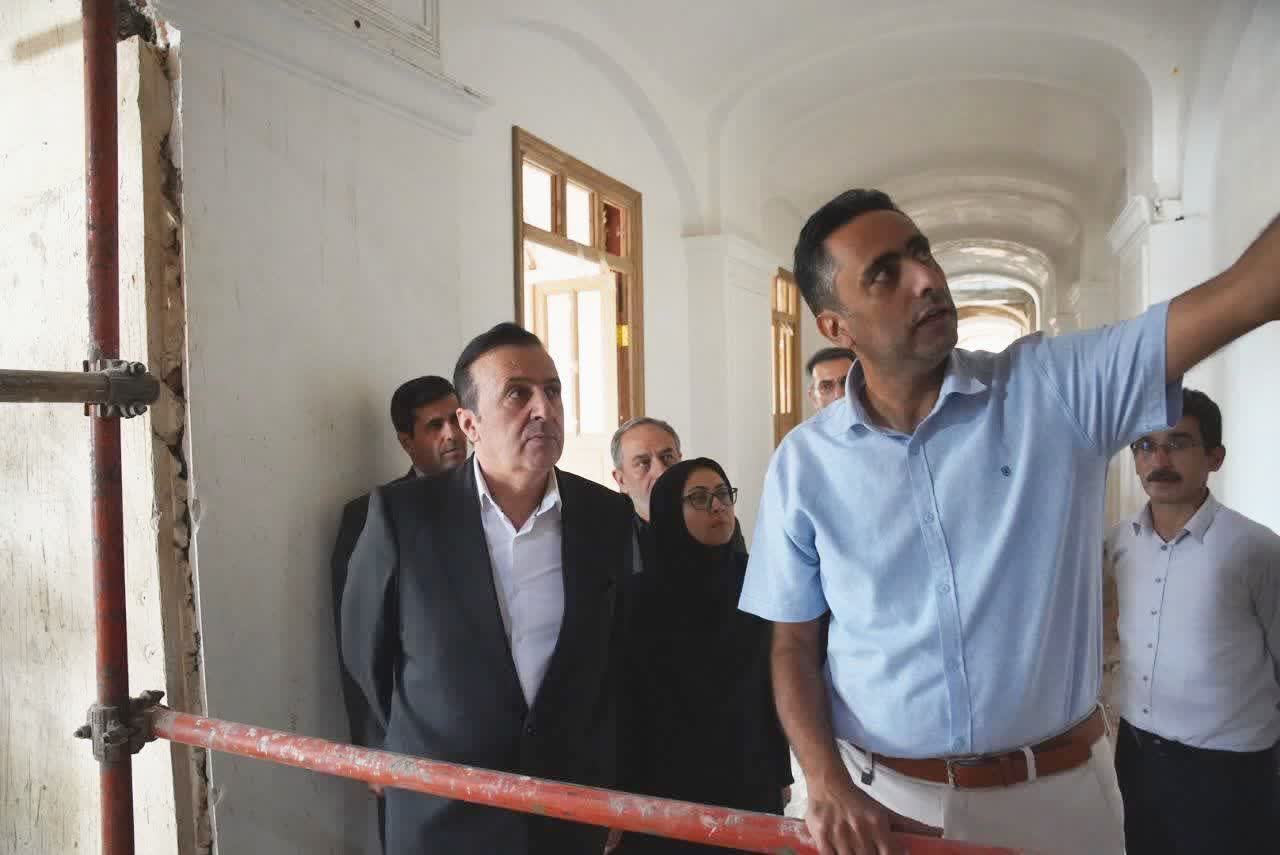 استاندار قزوین از بنای تاریخی گراند هتل بازدید کرد