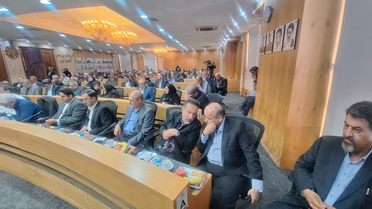 قوانین سختگیرانه ارزی باید اصلاح و تسهیل شود قوانین سختگیرانه ارزی باید اصلاح و تسهیل شود