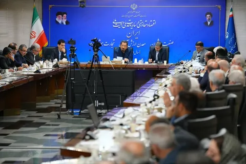 وزیر صمت: حمایت از تولید در مسیر عبور از ناترازی انرژی/ مطالبات تولیدکنندگان با اولویت در هیأت دولت پیگیری می‌شود
