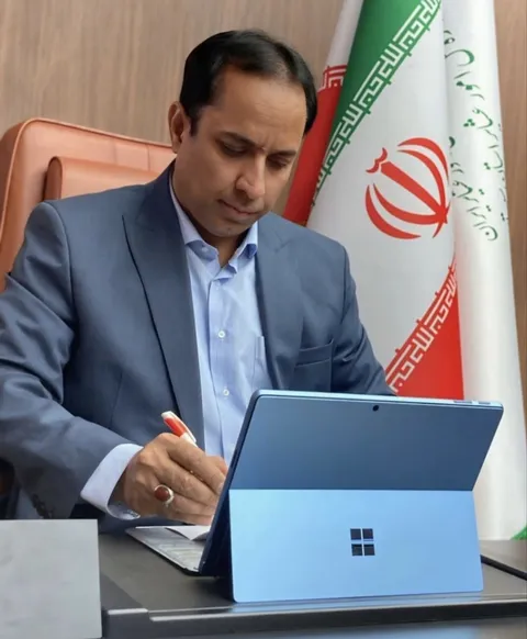 توزیع ۷۹۷۸ تن آرد و ۱۴۷۵ تن نهاده دامی به خانوارهای عشایری سیستان و بلوچستان توسط اداره کل امور عشایری استان