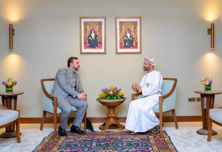 Gharibabadi conveys Iran FM&rsquo;s message to Omani counterpart in Muscat