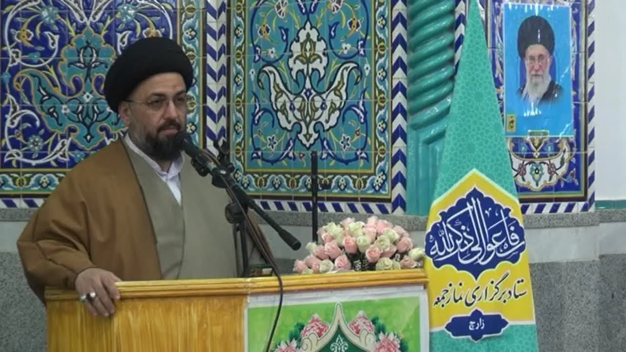 نخبگان سرمایه‌های ارزشمند شهرستان هستند؛ ساختار انتظامی زارچ باید ارتقا یابد