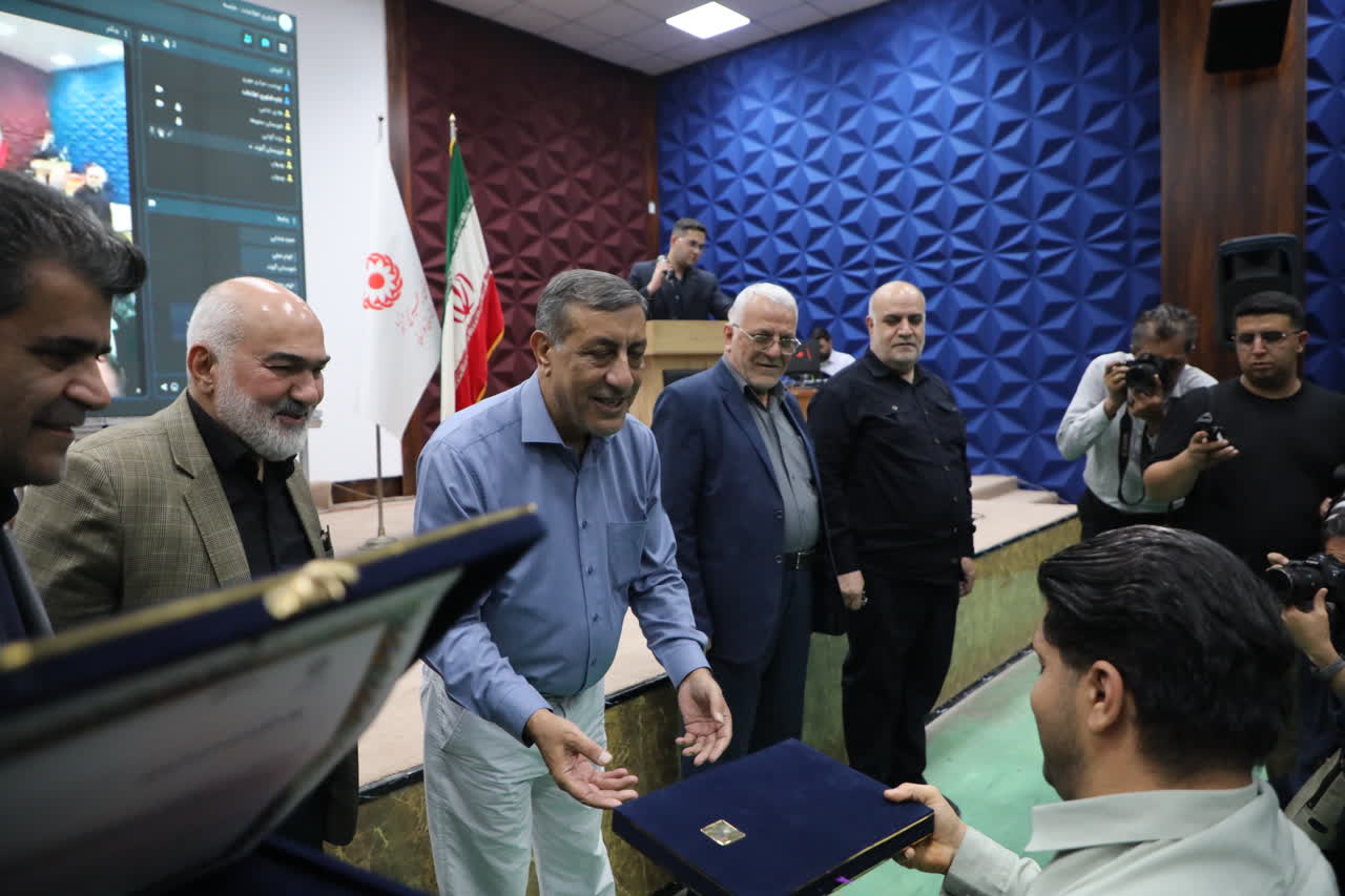 بهرهبرداری از ۱۰۴۱ پروژه بهزیستی استان با حضور معاون رییسجمهور در خوزستان بهرهبرداری از ۱۰۴۱ پروژه بهزیستی استان با حضور معاون رییسجمهور در خوزستان