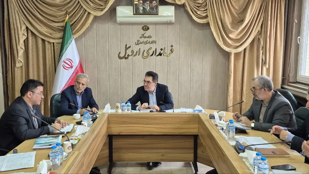 تأکید فرماندار اردبیل بر تسهیل پرداخت تسهیلات سفر رئیس‌جمهور و احیای واحدهای راکد