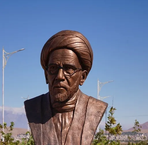 سردیس استاد ناهی و آیت الله گرگری در ورودی های هادیشهر نصب شد
