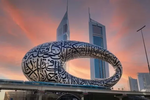 امارات ۱۵ هزار پاکستانی شیعه را در پی تنش‌ها بین ابوظبی و اسلام‌آباد اخراج کرد