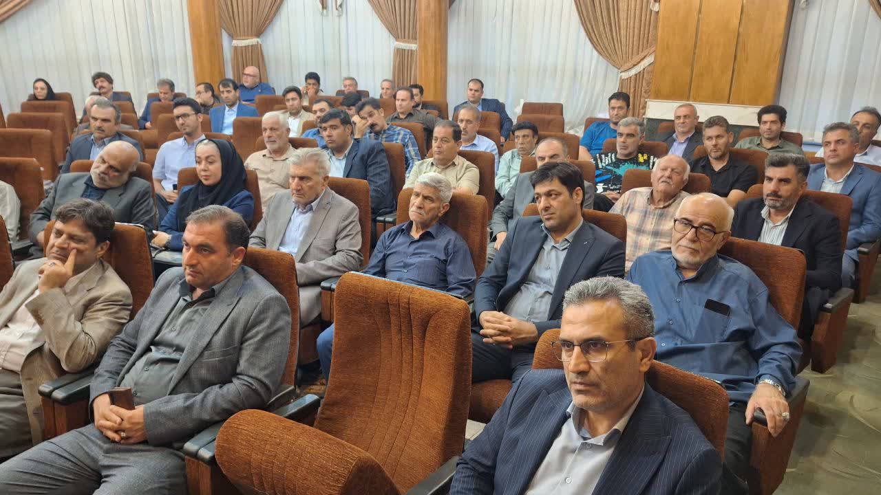 حریریمقدم: امنیت غذایی بخشی از امنیت ملی است/ نباید سایه صنعت بر کشاورزی دشت قزوین سنگین شود حریریمقدم: امنیت غذایی بخشی از امنیت ملی است/ نباید سایه صنعت بر کشاورزی دشت قزوین سنگین شود