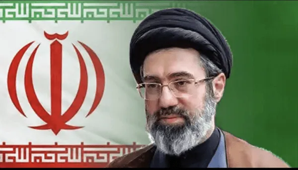 بانت اليوم بشائر بزوغ الجمهورية الإسلامية كقوة عظمى ووقوع الاستكبار في منحدر الضعف