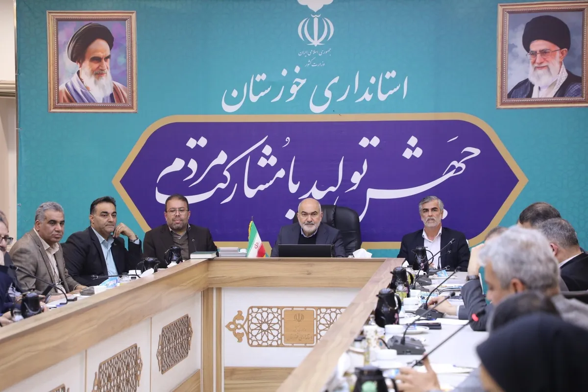 استاندار خوزستان: باید با دیدحل‌المسایل به مشکل شهرک‌های صنعتی رسیدگی کنیم