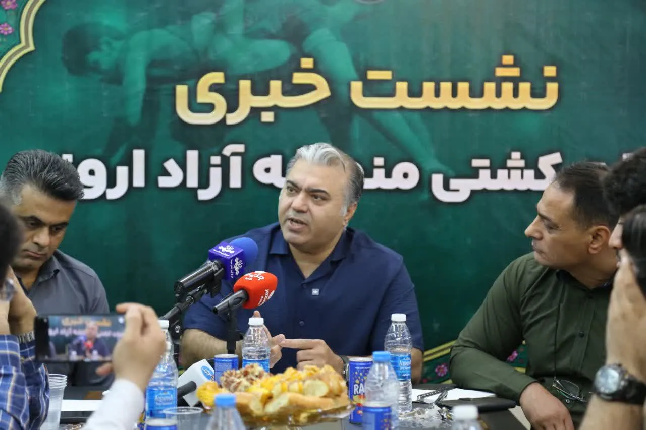 میزبانی"آبادان" از لیگ جوانان کشتی فرنگی باشگاه‌های کشور؛ رییس هیات: فعالیت ۵۰۰ کشتی‌گیر در منطقه آزاد اروند / توسعه زیرساخت و استعدادپروری در مسیر احیای کشتی آبادان