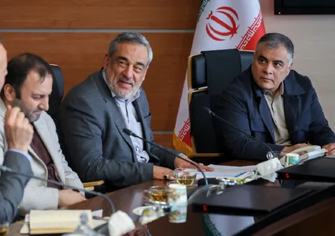 پاک‌نژاد، کارنامه‌ای با افزایش تولید و استعفایی پرسش‌برانگیز/ بورد سکاندار موقت نفت شد