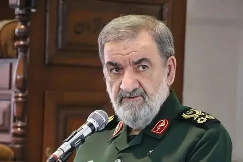 سرلشکر رضایی: آمریکا جلب اعتماد کند تا مذاکره کنیم