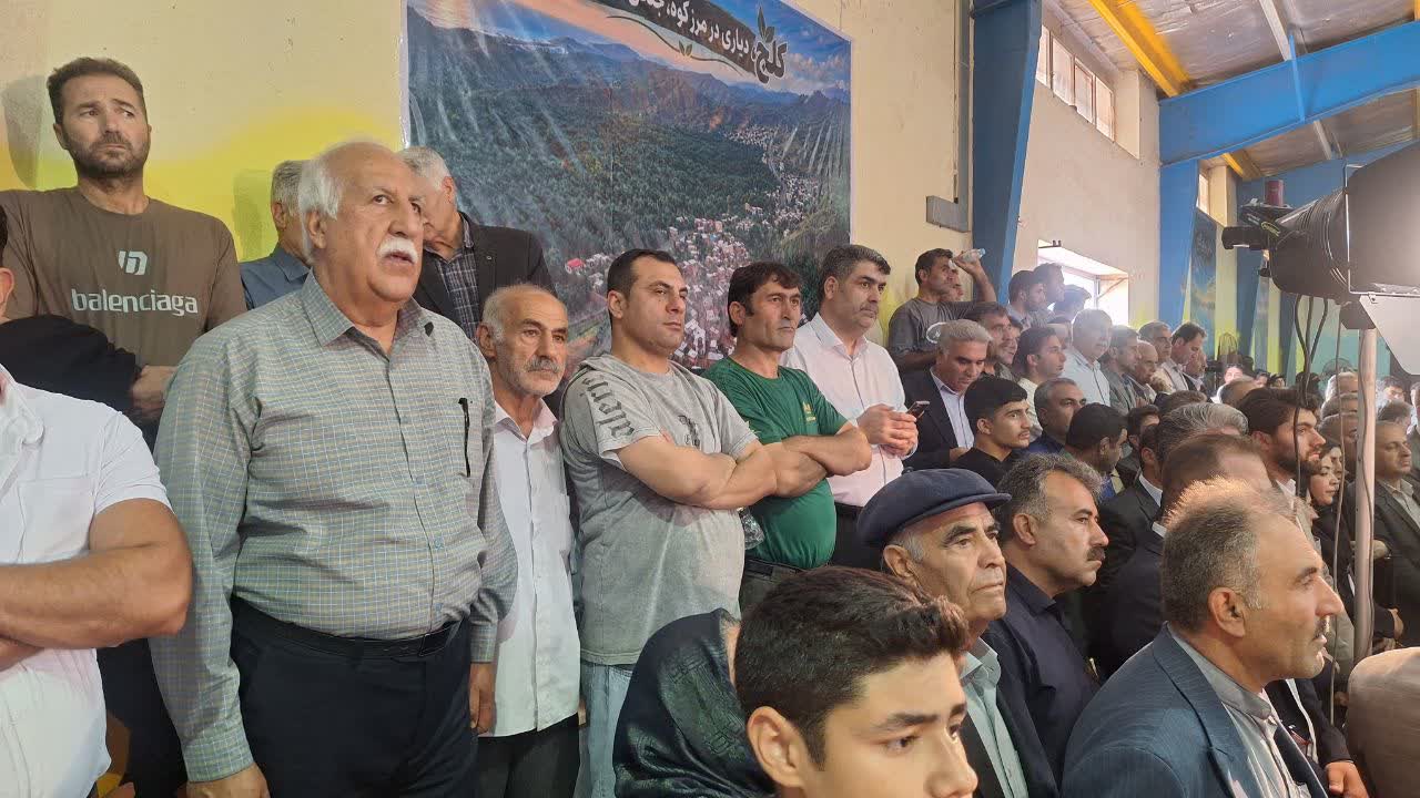 جشنواره ملی زیتون با حضور وزیر جهاد کشاورزی در طارم سفلی برگزار شد
