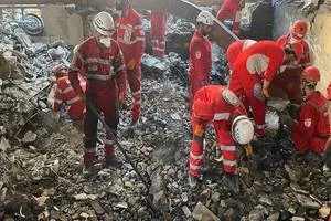 الهلال الأحمر الإيراني يدعو منظمة الصحة العالمية لإدانة استهداف البنية التحتية الطبية