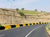 نصب ۱۶۰۰ متر نیوجرسی در گردنه امین‌الله / گامی بلند برای ایمن‌سازی محور بجنورد – آشخانه