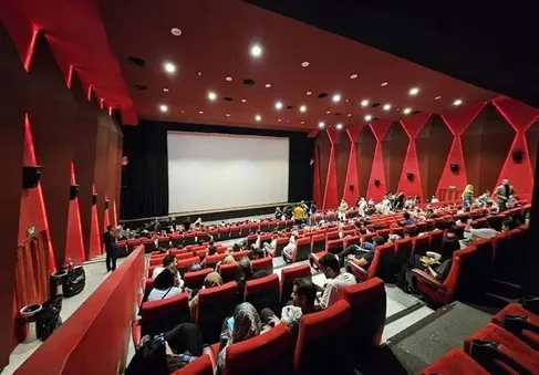 هفته گذشته چند نفر به سینما رفتند؟