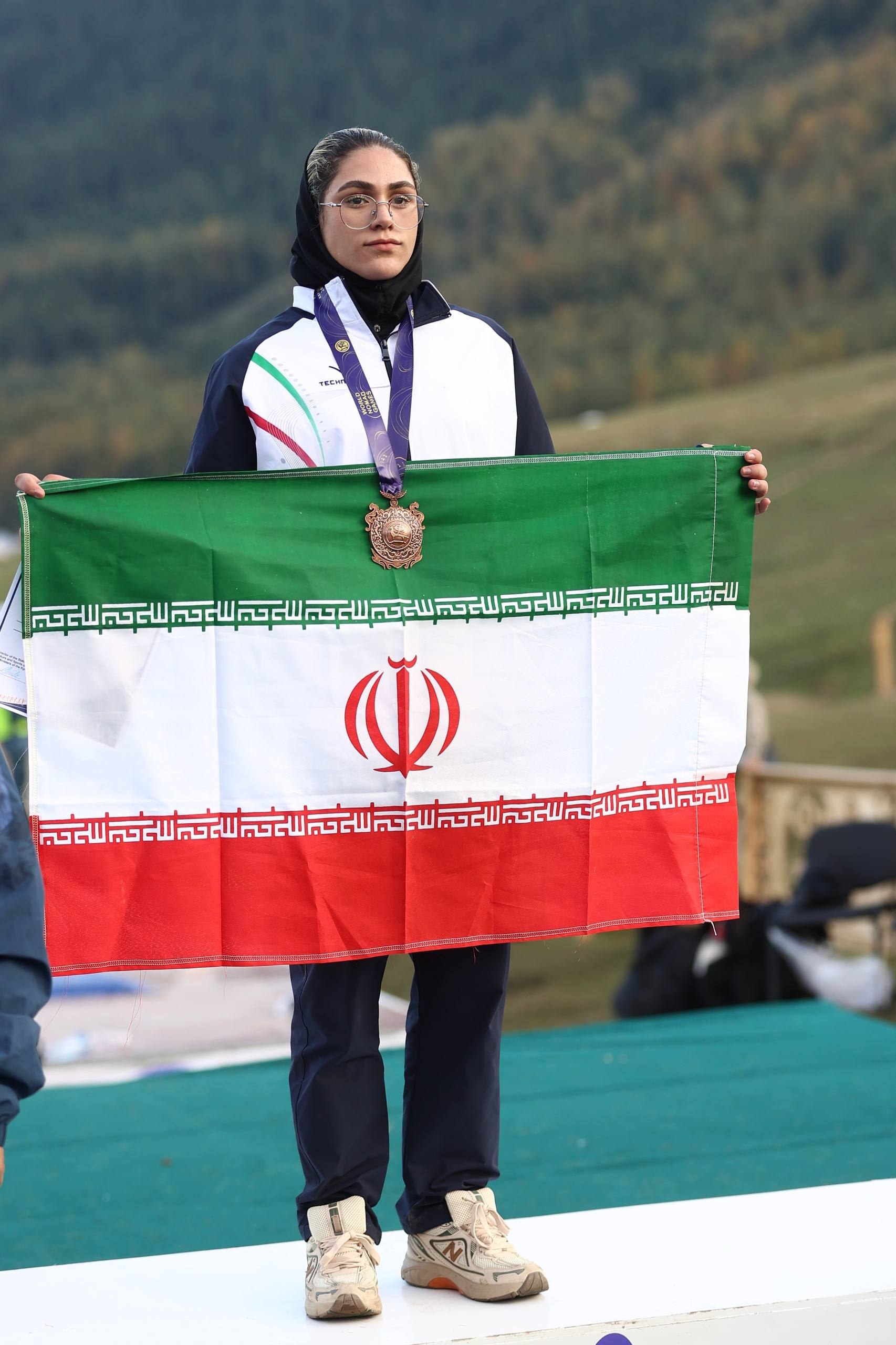 سه برنز در کشتی سیرم ، سامبو و مچاندازی/ مدال نقره برای طنابکشی ایران؛ محدثه تبرک نخستین دو مداله کاروان ایران سه برنز در کشتی سیرم ، سامبو و مچاندازی/ مدال نقره برای طنابکشی ایران؛ محدثه تبرک نخستین دو مداله کاروان ایران