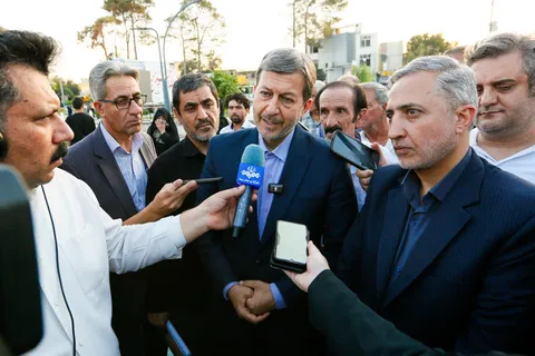 استاندار اصفهان: نجف‌آباد در مسیر تحول/۸۵۰ میلیارد تومان پروژه عمرانی به بار نشست