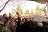 اعتراض جمعی از والدین دانش آموزان قمی و پاسخ فرماندار