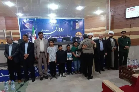 فرماندار رودان: شهدا رفتند تا ایران بماند