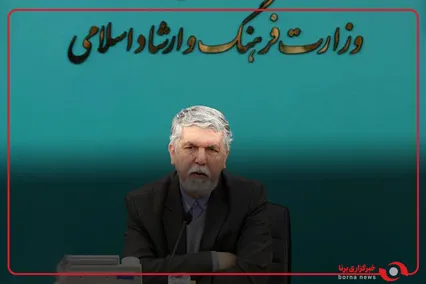 وزیر فرهنگ و ارشاد اسلامی در نخستین دوره جایزه جهانی شعر امام شهید: رهبر شهید هم در حافظه شعری، هم در شاعری، هم در نقد شعر و هم شاعرپروی شاخص بودند