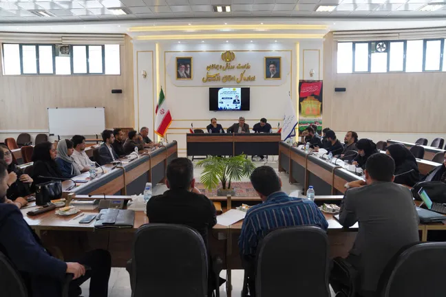 ایرج عزیزی: آگاهی از حقوق شهروندی، زمینه‌ساز مشارکت مؤثر جوانان در توسعه جامعه قانون‌مدار است