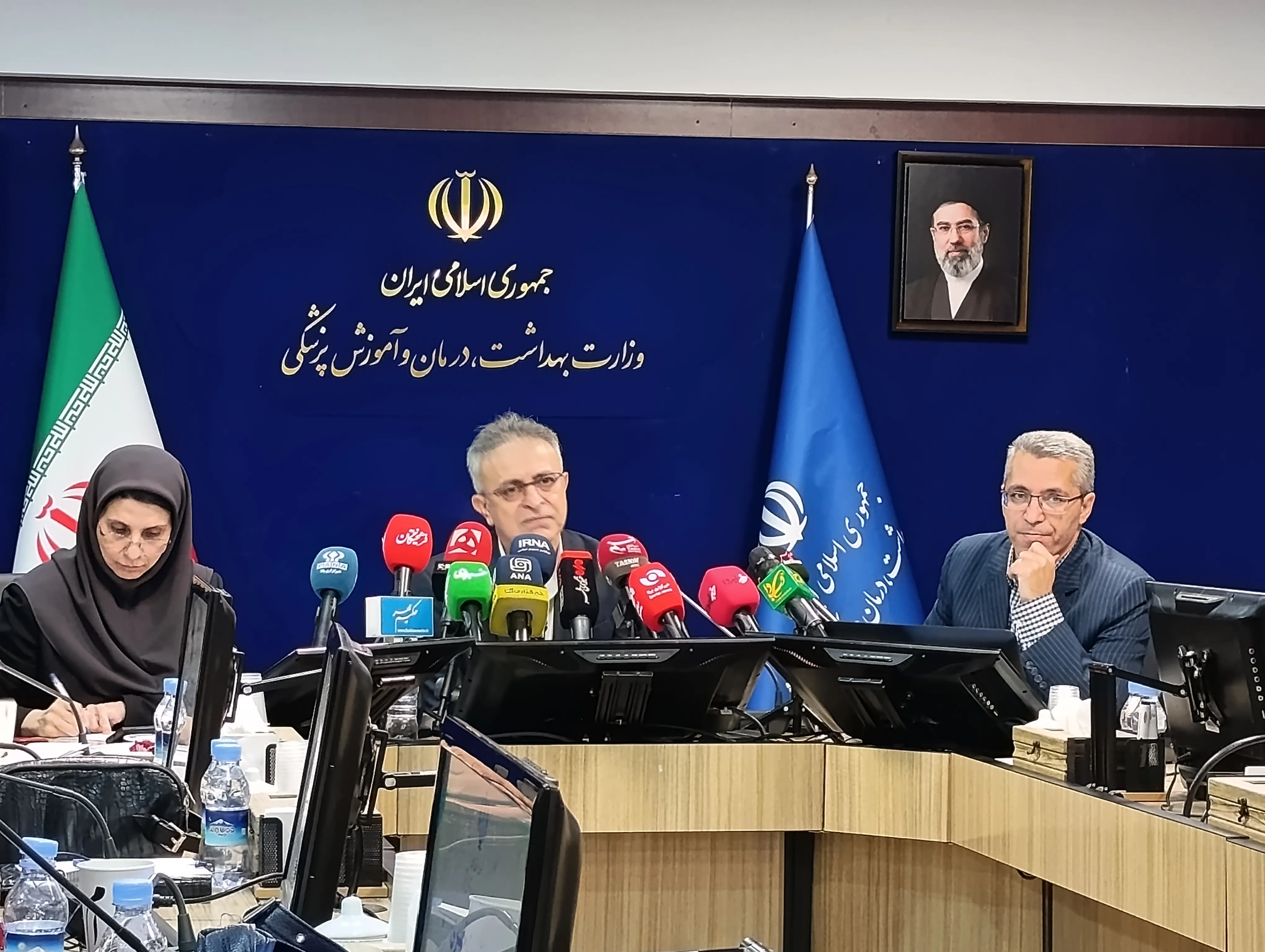 مرادی: با هر بیماری نباید مدارس را تعطیل کرد/ تأکید بر تهویه کلاس‌ها و رعایت بهداشت دست