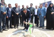عملیات اجرایی نیروگاه خورشیدی ۲۰ مگاواتی پارکینگ اربعین مهران آغاز شد