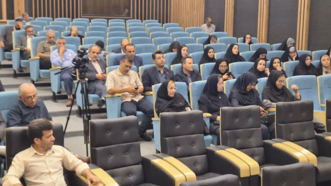  رسانه‌ها باید در متن برنامه‌های دولت باشند/ محدودیت حضور خبرنگاران محلی در سفر مسئولان پیگیری می‌شود
