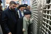 آیت الله شبیری زنجانی در بیمارستان بستری شد