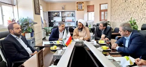ضرورت توزیع عادلانه اعتبارات و توسعه زیرساخت‌های سمیرم/ از تولید ۲۵۰ هزار تن سیب ارگانیک تا چالش‌های جاده‌ای و آموزشی
