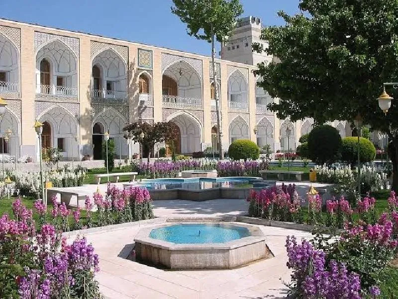 رزرو اینترنتی هتل عباسی رزرو اینترنتی هتل عباسی