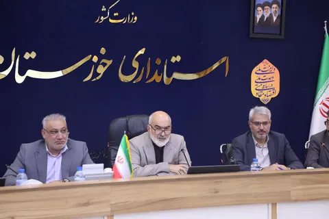 استاندار خوزستان: تعریف سازوکار برای حل مشکل مالی گروه ملی فولاد ایران / احیای ۱۴ واحد کشاورزی در خوزستان و پیگیری رفع موانع تولید و حمایت از صنایع استان