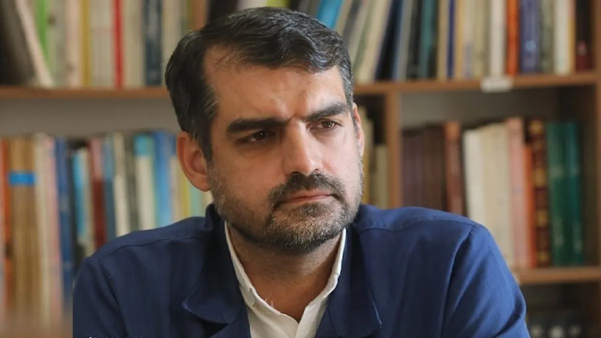 نماینده قم به صورت مشروط از پاسخ های وزیر علوم قانع شد