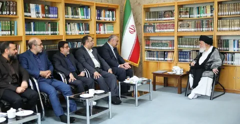 آیت‌ا... علم‌الهدی: رسیدگی به وضعیت زندانیان و جابه‌جایی زندان مشهد با جدیت دنبال شود