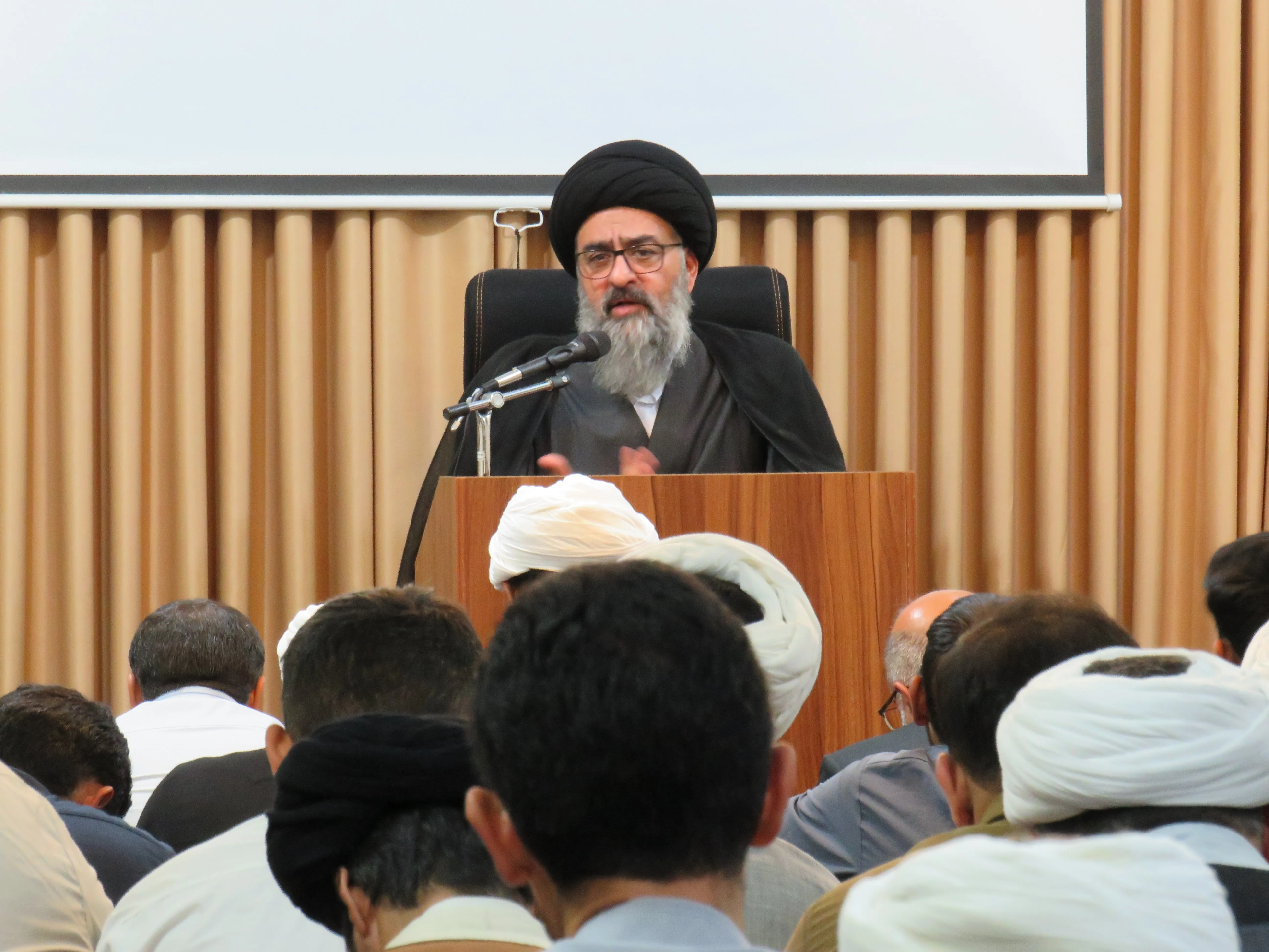 آیت‌الله نورمفیدی: سختی‌های مسیر، دلیل اشتباه بودن راه نیست
