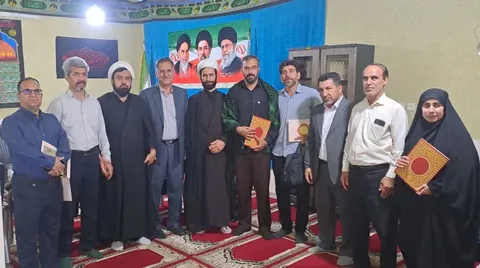 نشست گرامیداشت روز خبرنگار با حضور امام جمعه  چرداول برگزار شد