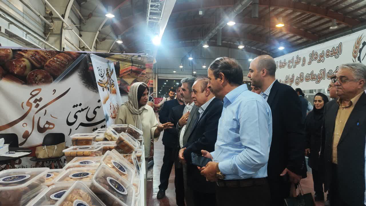 دومین جشنواره شیرینی سنتی و باقلوای قزوین افتتاح شد/ قزوین در مسیر تبدیلشدن به پایتخت شیرینی سنتی ایران دومین جشنواره شیرینی سنتی و باقلوای قزوین افتتاح شد/ قزوین در مسیر تبدیلشدن به پایتخت شیرینی سنتی ایران