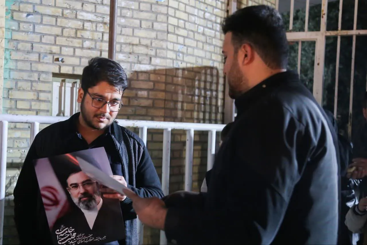 موکب فرهنگی ورزش و جوانان قم با خدمات مشاوره‌ای و تریبون آزاد میزبان مردم شد