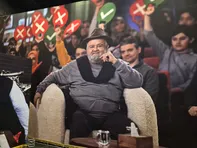 چله‌نشینی اهالی هنر برای اکبر عبدی؛ رونمایی از تندیس مرد هزارچهره سینمای ایران در شبی ماندگار