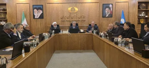 دیدار اعضای کمیسیون انرژی و عمران مجلس با محمد اسلامی