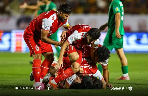 پرسپولیس ۱۴ تایی شد!
