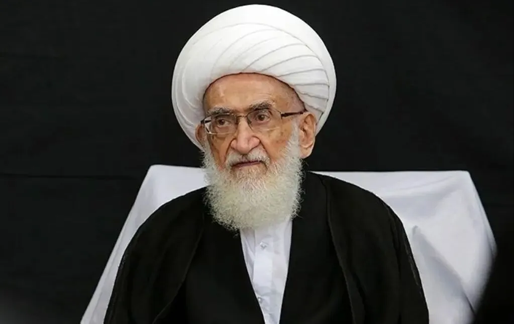 تاکید آیت الله نوری همدانی بر حمایت از دولت و نیروهای مسلح و ضرورت حفظ وحدت ملی