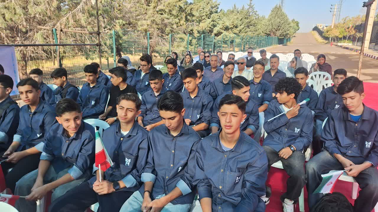 ارتقای علمی و حفظ کیان دانشگاه در مسیررهنمودهای رهبری دنبال میشود/افزایش شمار استادان تمام دانشگاه آزاد از ۹۷ به۴۹۸ نفر ارتقای علمی و حفظ کیان دانشگاه در مسیررهنمودهای رهبری دنبال میشود/افزایش شمار استادان تمام دانشگاه آزاد از ۹۷ به۴۹۸ نفر