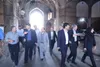 معاون استاندار قزوین از روند مرمت و بازآفرینی کاروانسراهای تاریخی شهر بازدید کرد