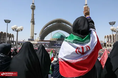اعزام ۱۲۰۰ نفر از خنداب برای حضور در مراسم تشییع رهبر شهید
