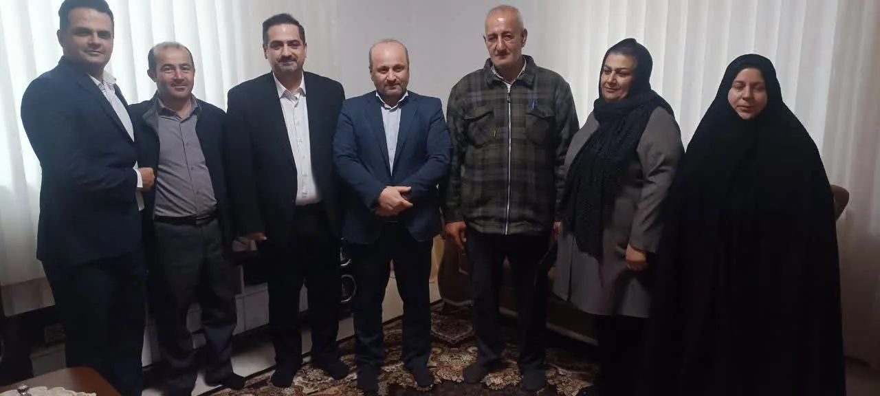 دیدار و پیگیری وضعیت و دغدغه‌های بیمه شدگان بیمه دی شرق گیلان